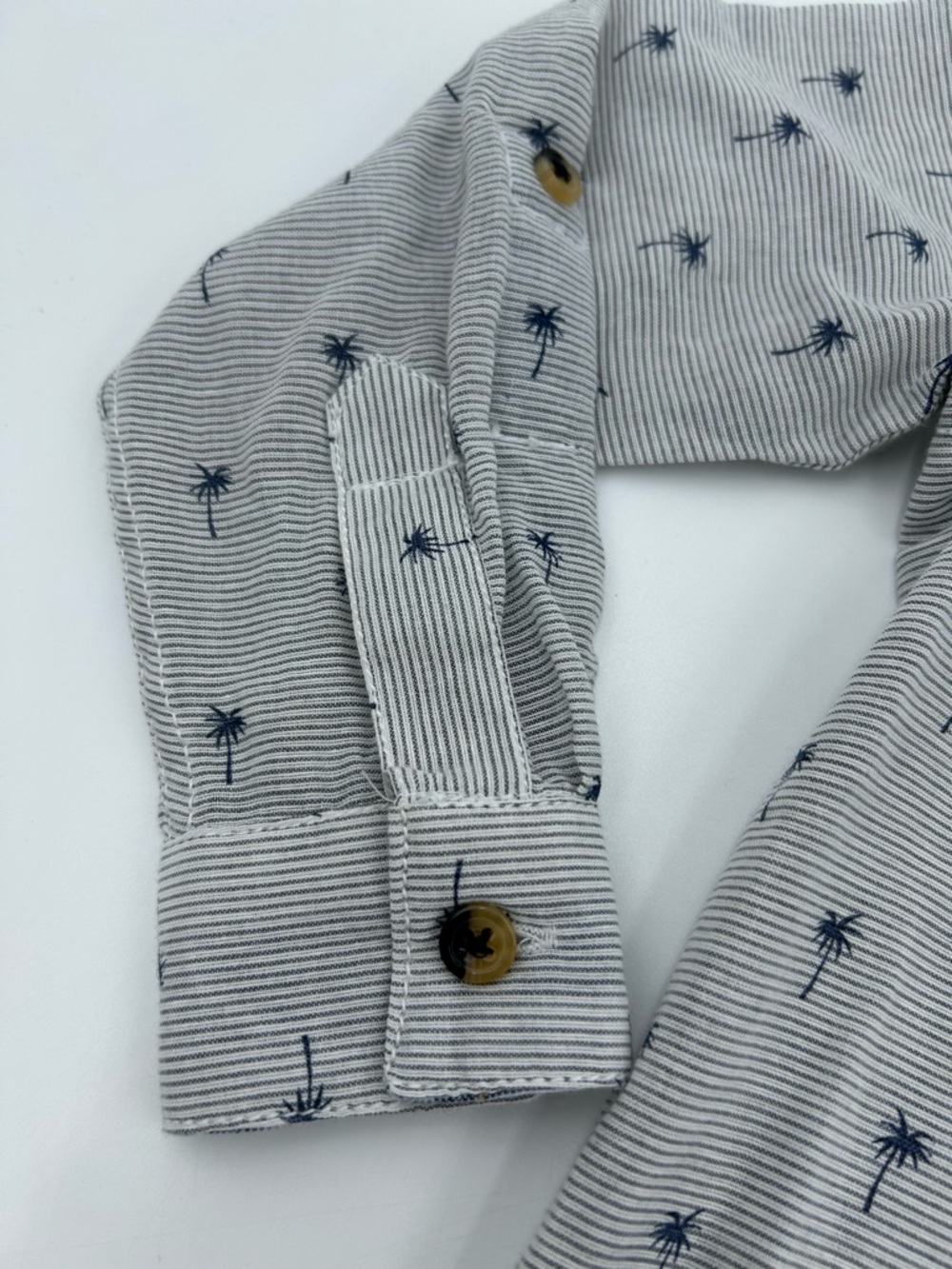 Tommy Bahama Kids Blue Palm-Print Button-Down Shirt 4T NWT - Picture 4 of 9
